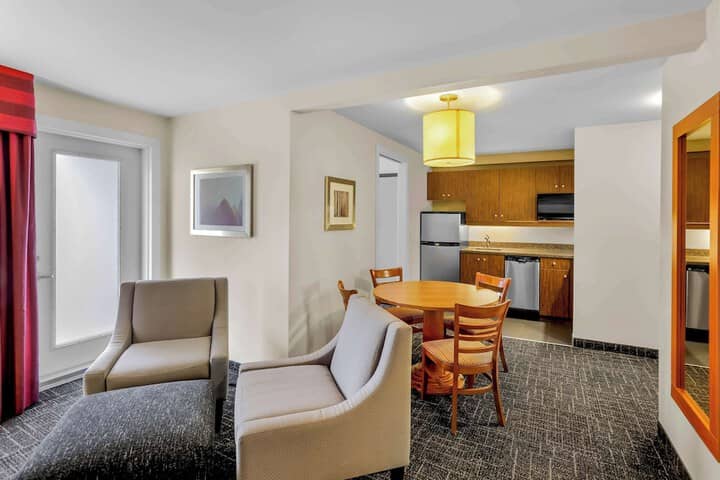 Room 8 of 45