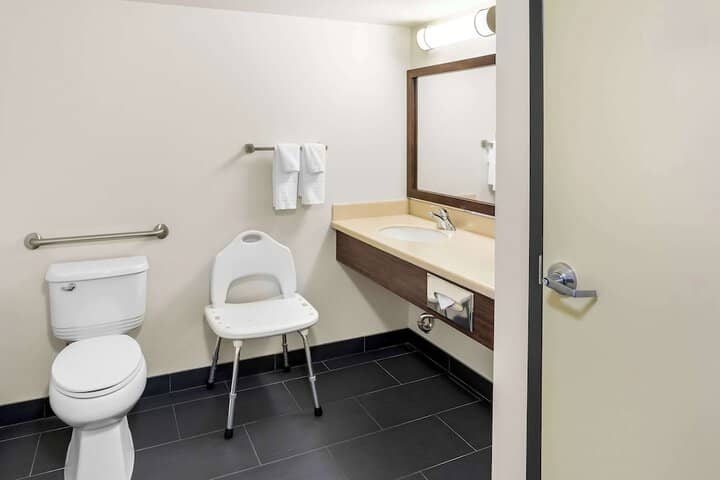Room 25 of 45